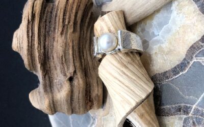 White Pearl in Sterling Silver Band